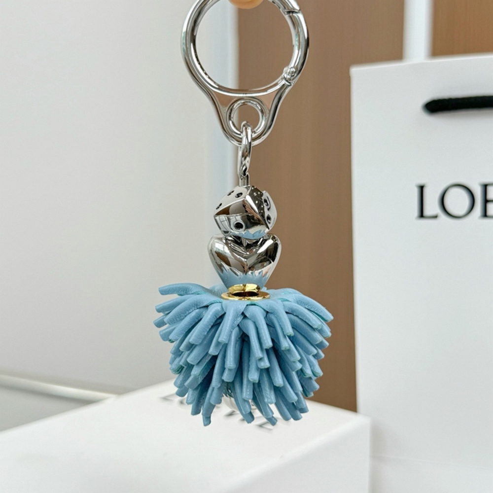 Loewe Charm - Picture 6 of 6
